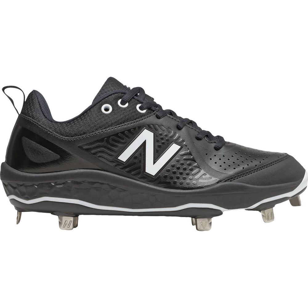 Like new New Balance Women's Metal Cleats Shoes - Size 7 US
